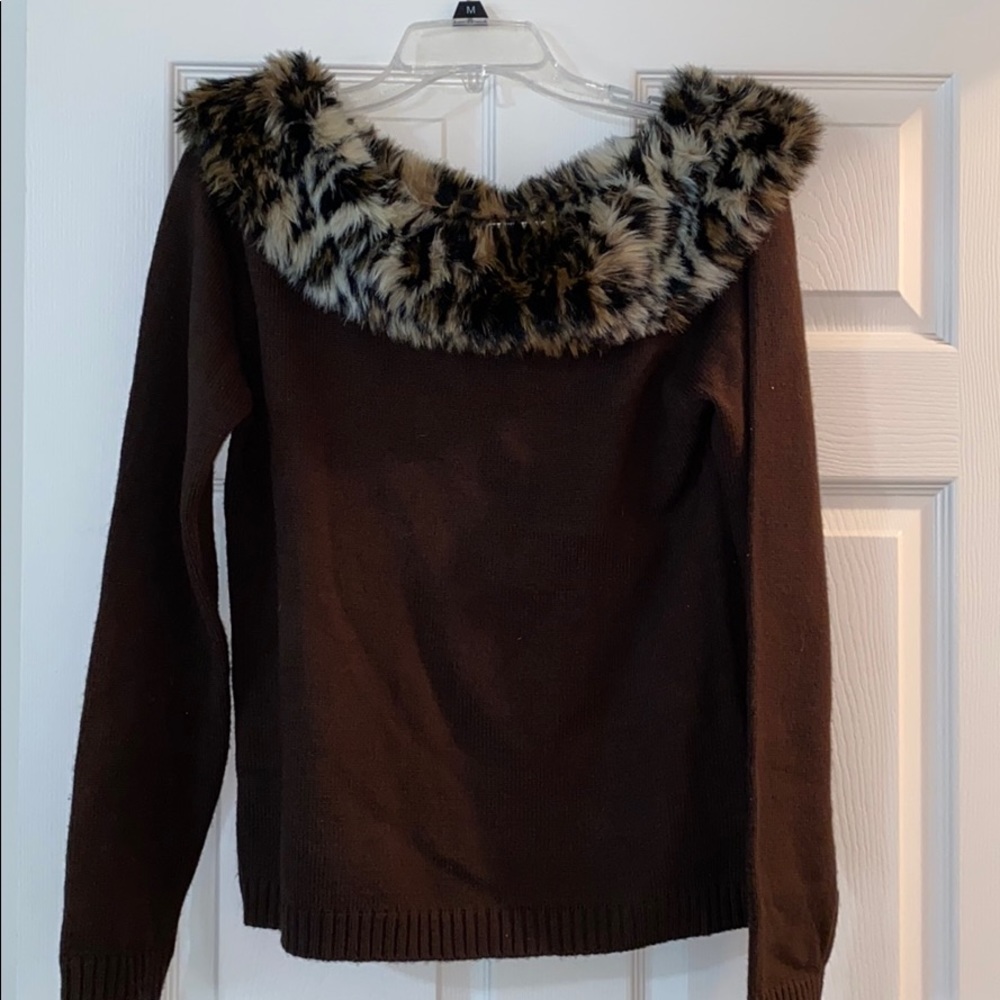 Brown sweater